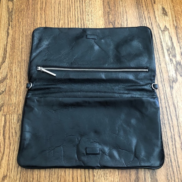 🎉SALE 🎉Tory Burch Reva Clutch - Picture 5 of 7